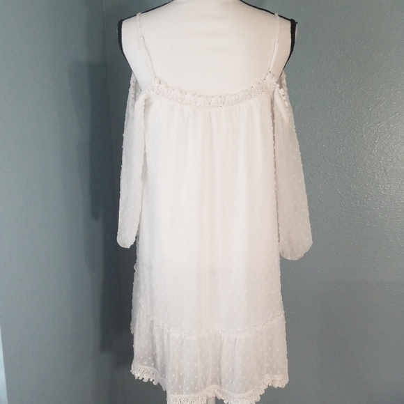 BB Dakota Swiss Dot Dress - Picture 4 of 8